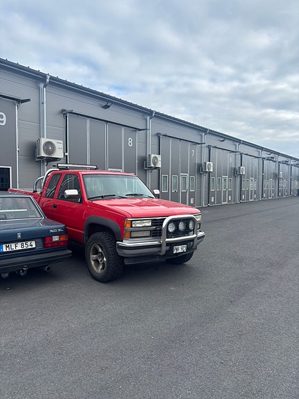 Chevrolet K2500 3 of 5