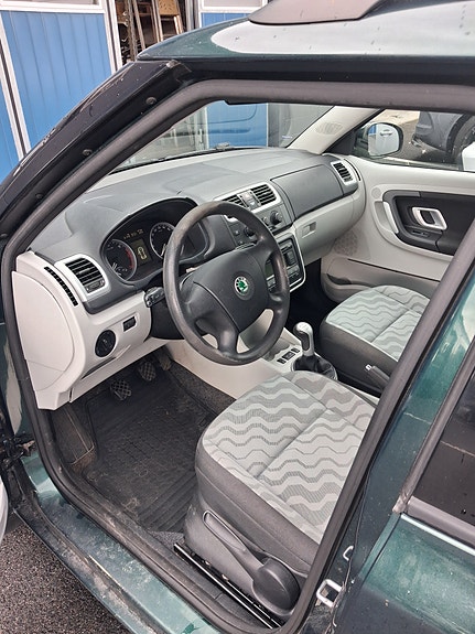 Skoda Fabia 5 of 6