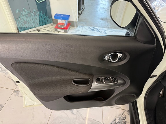 Nissan Juke 6 of 12