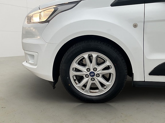 Ford Transit Connect 28 of 30