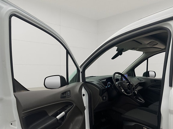 Ford Transit Connect 16 of 30