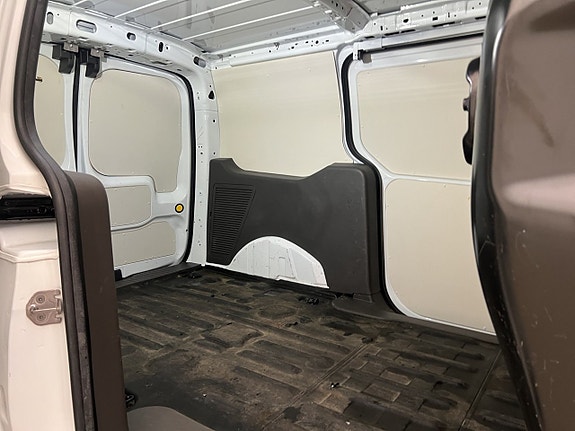 Ford Transit Connect 14 of 30