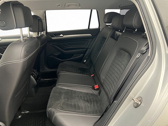 Volkswagen Passat 13 of 26