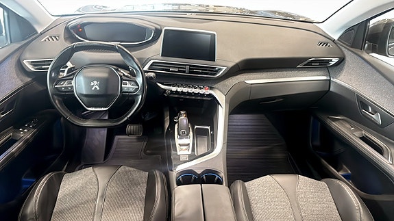 Peugeot 3008 4 of 9