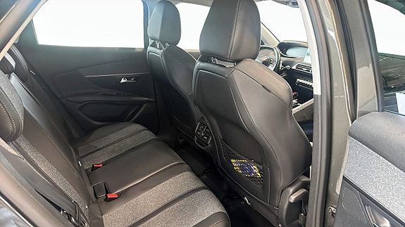 Peugeot 3008 5 of 9
