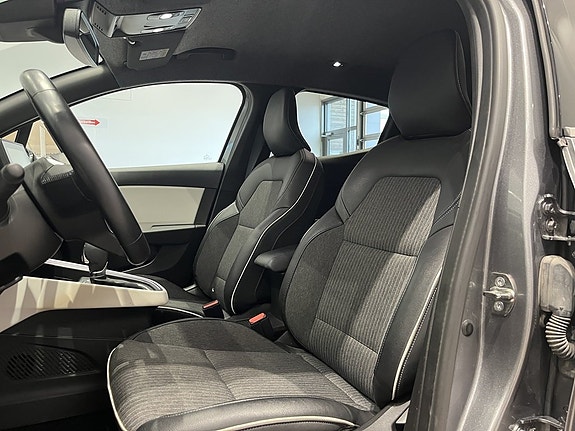 Renault Clio 9 of 20