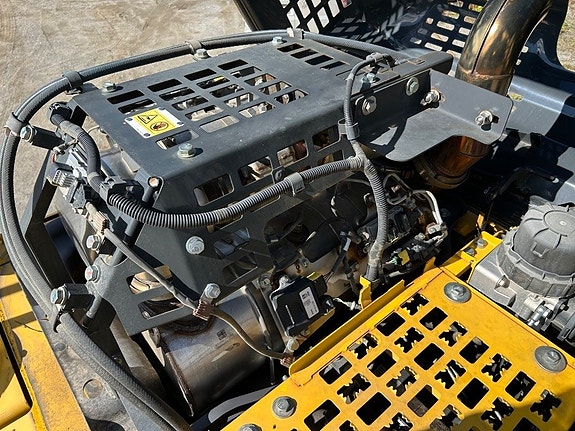 Komatsu PC 210 LC-11 19 of 24