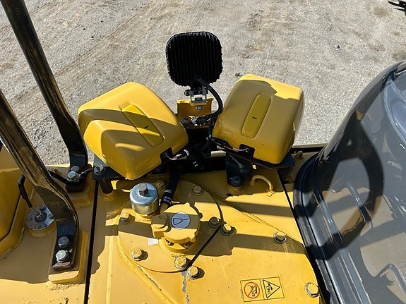 Komatsu PC 210 LC-11 20 of 24