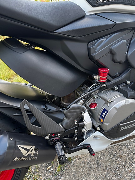 Ducati Panigale V2 955 11 of 27