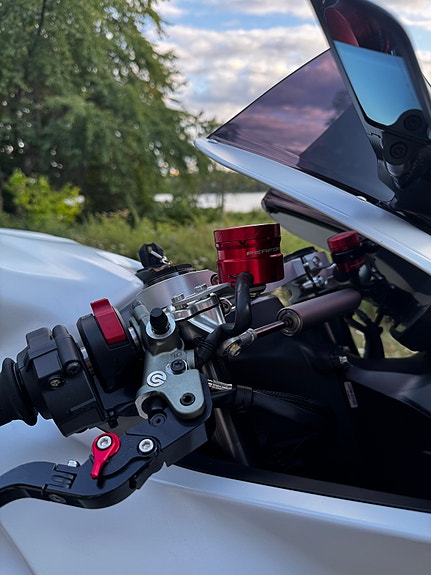 Ducati Panigale V2 955 18 of 27