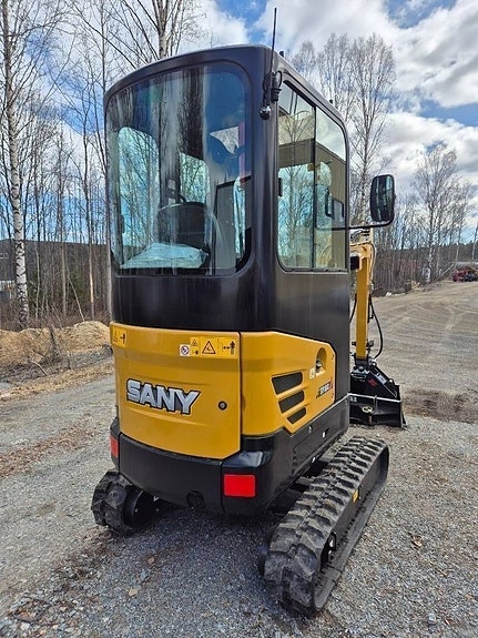 Sany SY 18 c Med Tiltfäste och 3 Skopor. 2 of 4