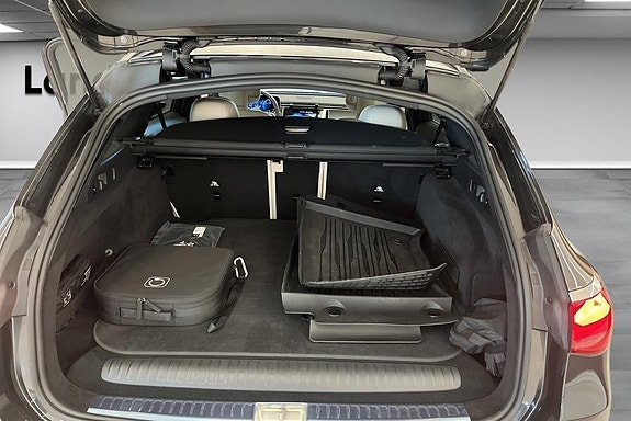 Mercedes-Benz E300 de 13 of 16