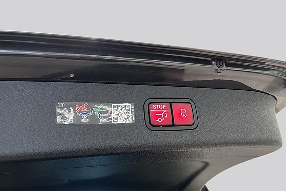 Mercedes-Benz E300 de 14 of 16