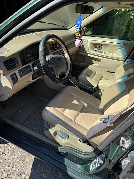 Volvo XC70 5 of 11