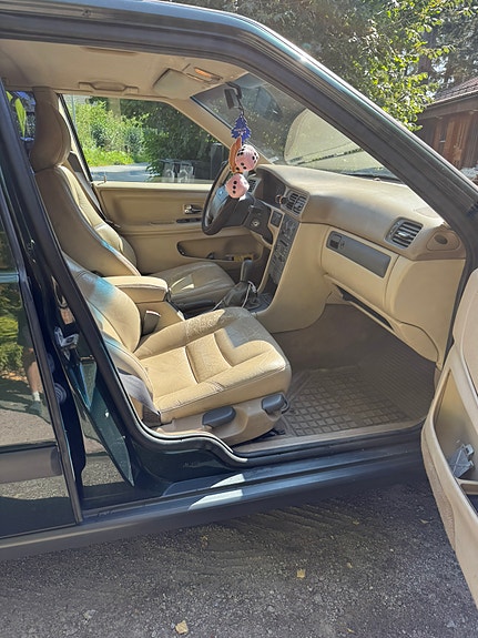 Volvo XC70 8 of 11