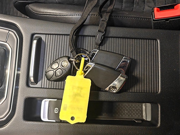 Volkswagen Passat 10 of 13