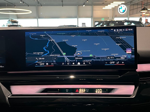 BMW i5 12 of 21