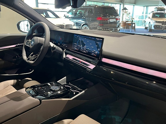 BMW i5 17 of 21