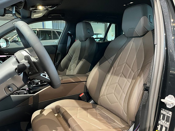 BMW i5 7 of 21