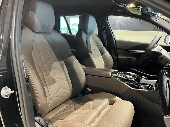 BMW i5 16 of 21