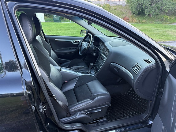 Volvo S60 12 of 16