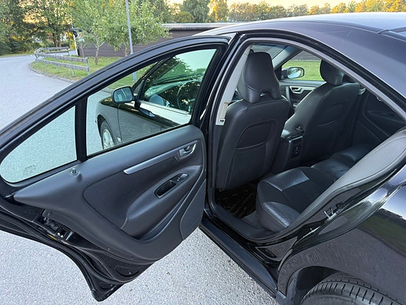 Volvo S60 7 of 16