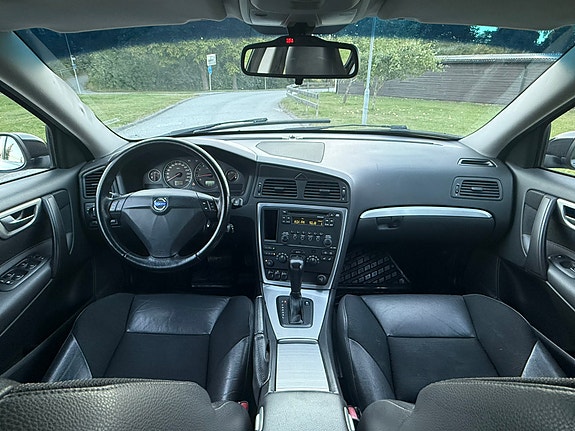 Volvo S60 15 of 16