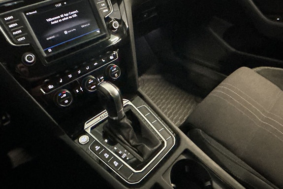 Volkswagen Passat Alltrack 16 of 17