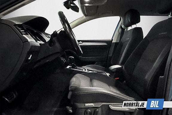 Volkswagen Passat Alltrack 7 of 17