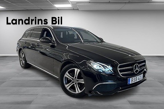 Mercedes-Benz E220 3 of 15