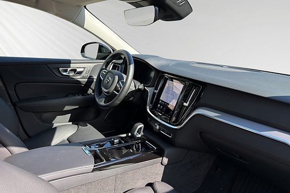 Volvo V60 12 of 14