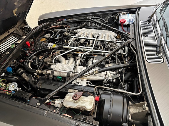 Jaguar XJ 21 of 22