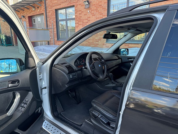 BMW X5 9 of 15