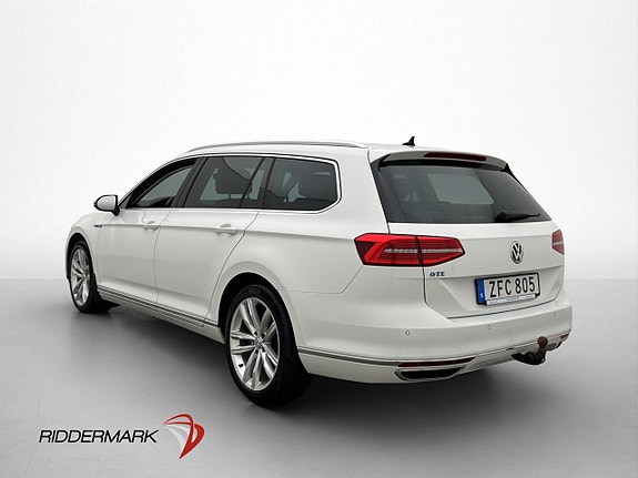 Volkswagen Passat 2 of 30