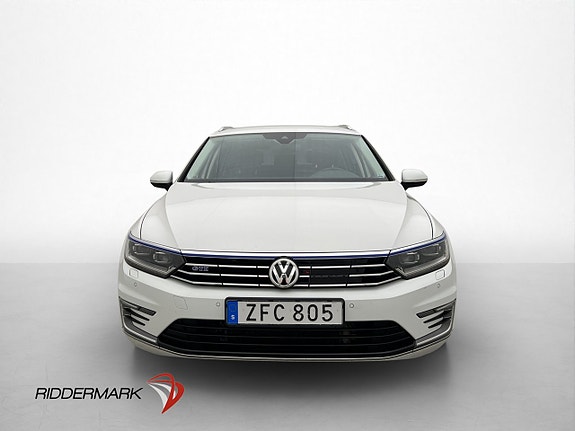 Volkswagen Passat 8 of 30