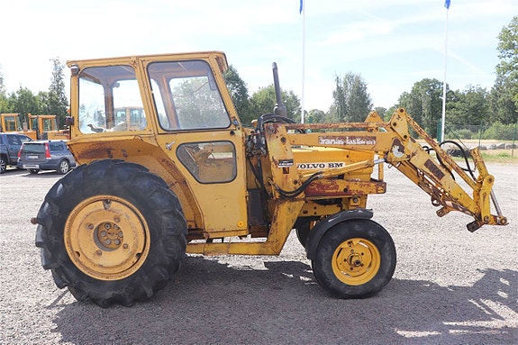 Nu demonteras Volvo BM 430 3 of 4
