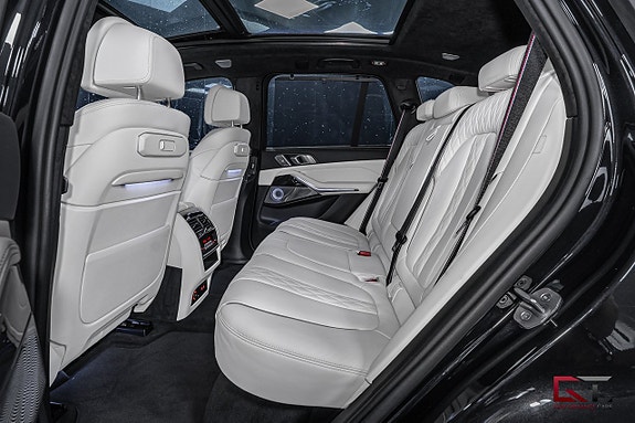 BMW X5 21 of 24