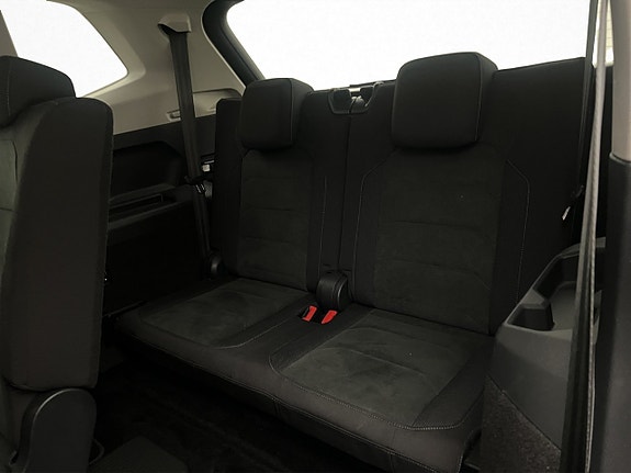 Volkswagen Tiguan Allspace 27 of 30