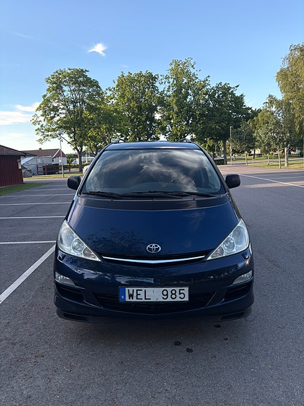 Toyota Previa 3 of 7