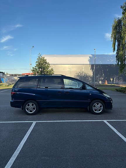 Toyota Previa 5 of 7