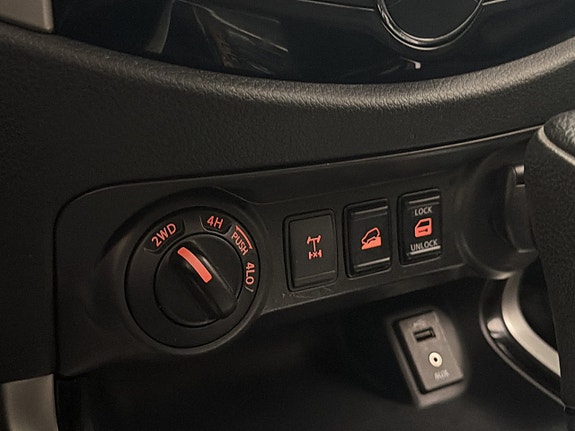 Nissan Navara 28 of 30