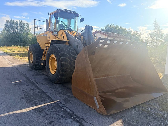 Volvo L 220 D 2 of 12