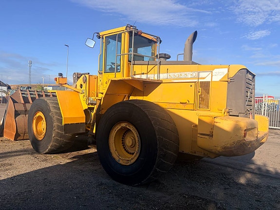 Volvo L 220 D 4 of 12
