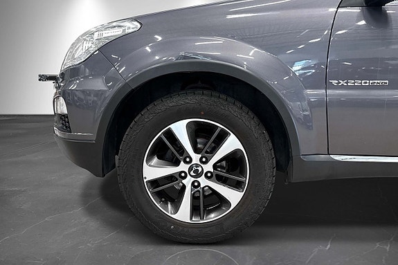 SsangYong Rexton 2 of 22