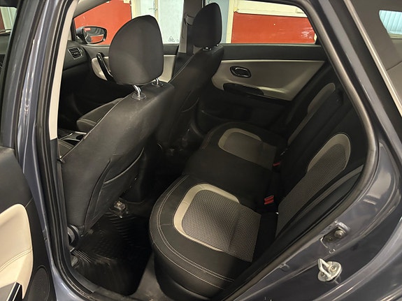 Kia Ceed 6 of 7