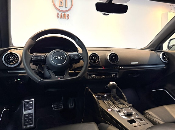 Audi RS3 13 of 24