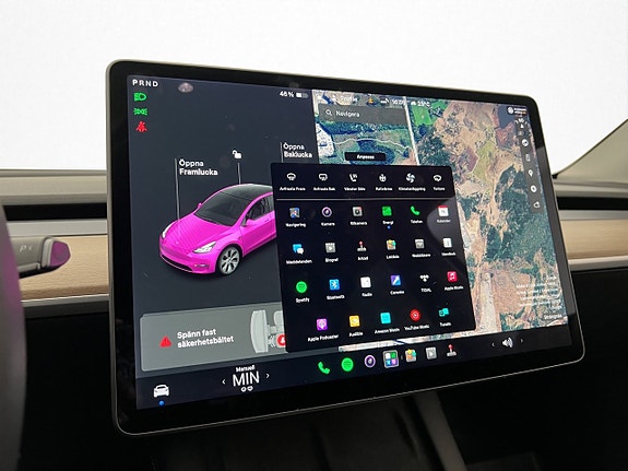 Tesla Model Y 21 of 30
