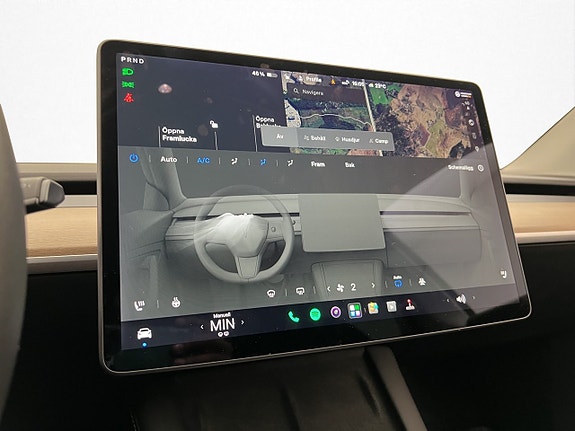 Tesla Model Y 22 of 30