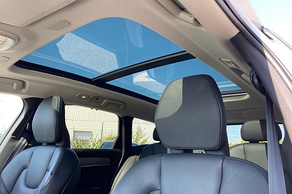 Volvo V90 Cross Country 23 of 30