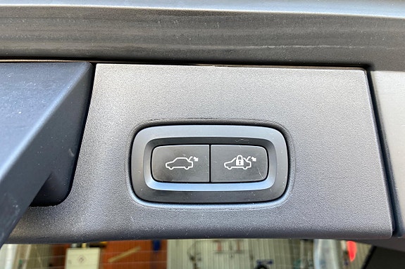 Volvo V90 Cross Country 28 of 30